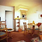 皮埃尔和假期 公寓式酒店 Saint-Raphaël