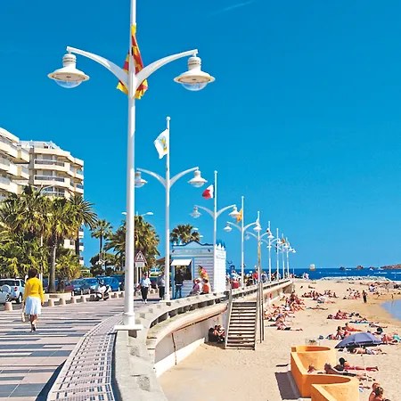 Pierre & La Promenade Des Bains Сен-Рафаэль