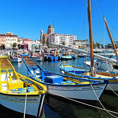 Apartahotel Résidence Pierre&vacances La Promenade Des Bains Saint-Raphaël