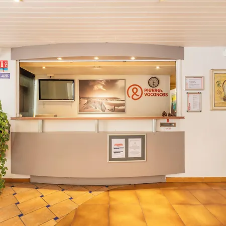 Aparthotel Pierre & La Promenade Des Bains