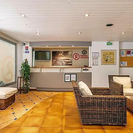 Апарт-отель Pierre & La Promenade Des Bains 2*