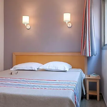 Apart Otel Pierre & La Promenade Des Bains Saint-Raphaël