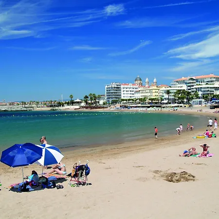 Pierre & La Promenade Des Bains アパートホテル