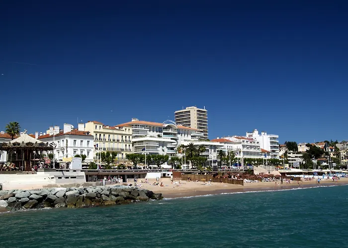 Résidence Pierre&vacances La Promenade Des Bains 2* Saint-Raphaël