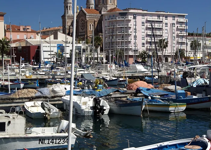 Résidence Pierre&vacances La Promenade Des Bains Apartahotel 2*