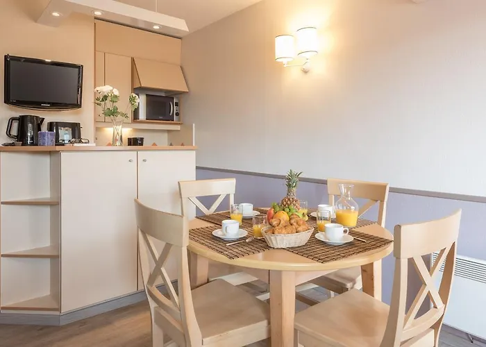 Résidence Pierre&vacances La Promenade Des Bains Apartahotel 2*